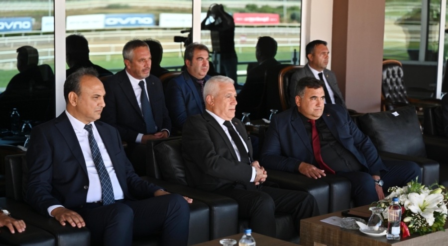 Bursa Büyükşehir Belediye Başkanlığı Koşusu yoğun ilgi gördü