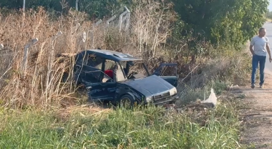 Bursa'da yan yoldan çıkan kamyonet ana yoldan geçen otomobille çarpıştı!