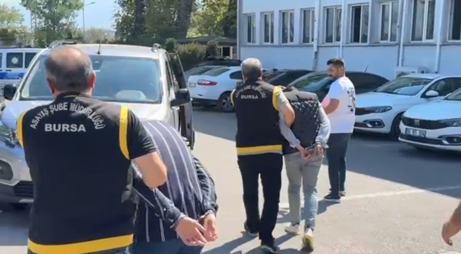 Gemlik'te tüfekle cinayet: İki şüpheli adliyeye sevk edildi