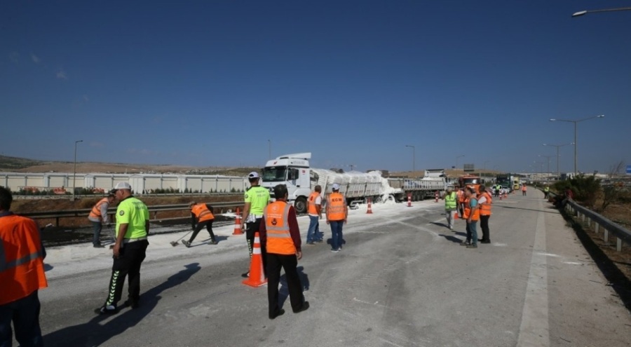 TAG Otoyolu'nda faciaya ramak kaldı!