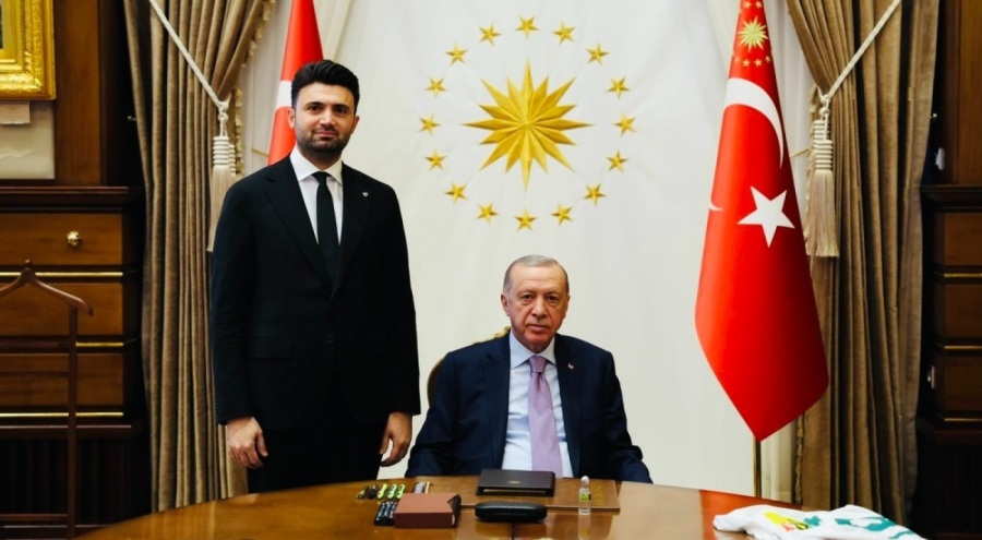 Bursaspor Başkanı Çelik, Cumhurbaşkanı Erdoğan'la bir araya geldi