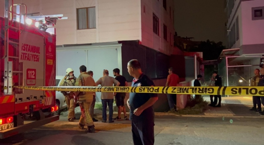 5 katlı binada yangın paniği! Vatandaşlar mahsur kaldı