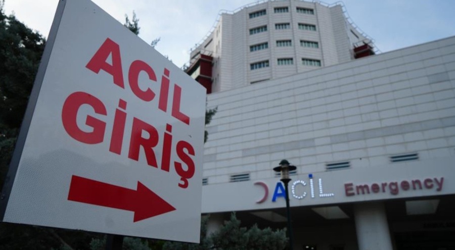 Oğlu tarafından bıçaklandı! Ambulansta kalp krizi geçirerek öldü