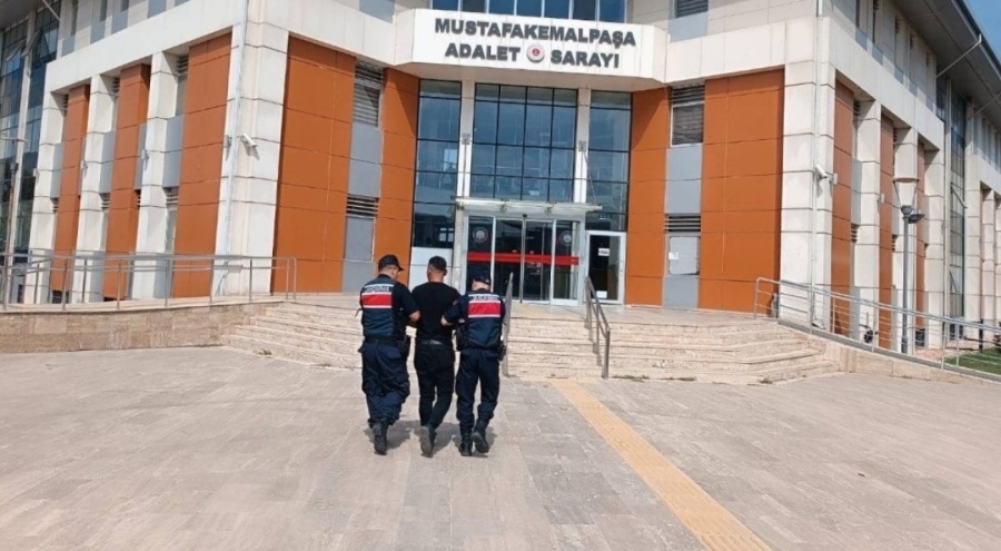 Bursa'da hapis cezasıyla aranan firari kıskıvrak yakalandı