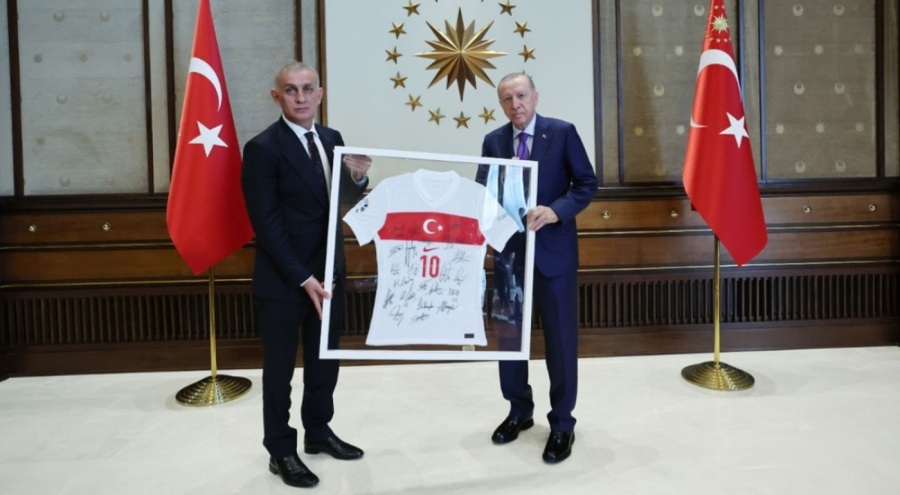Cumhurbaşkanı Erdoğan TFF heyetini kabul etti