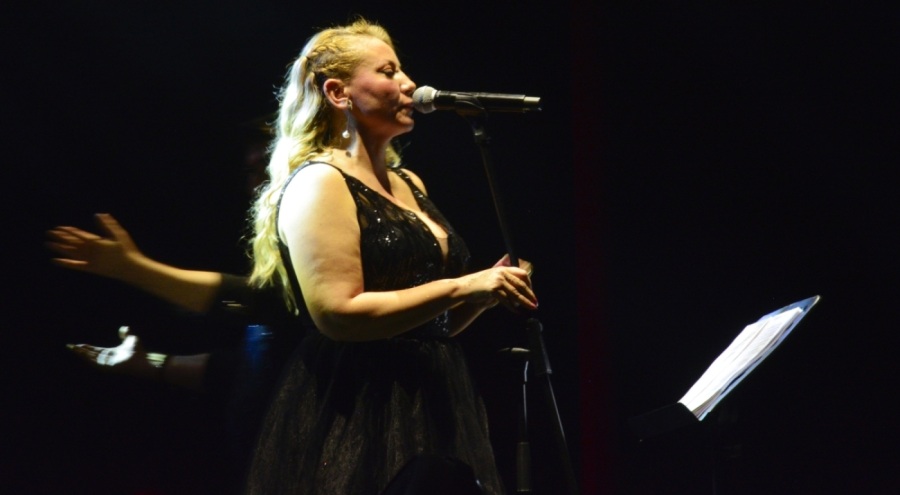 Bursa'da "Zeki Müren Şarkılarıyla Masal Tadında" konser