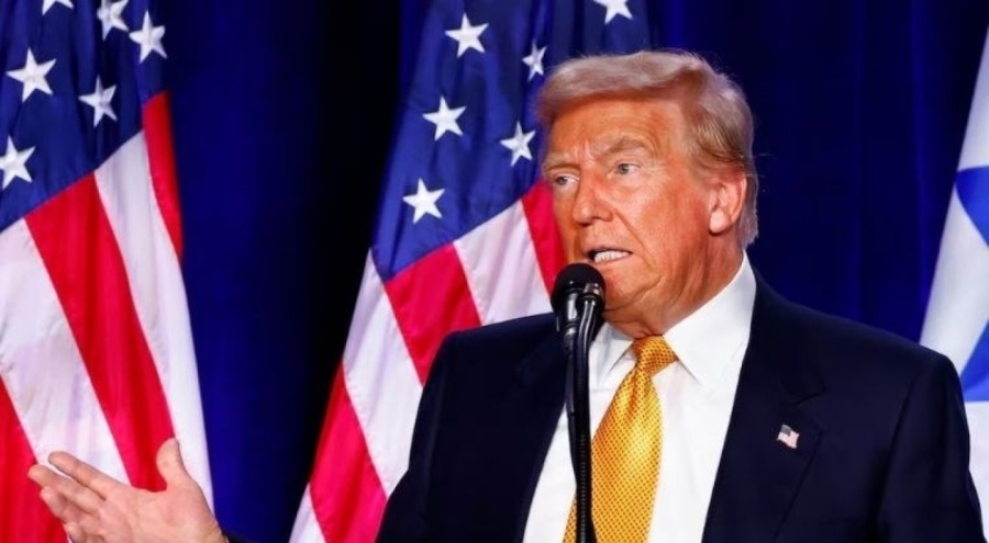 Donald Trump topu Yahudi seçmene attı!