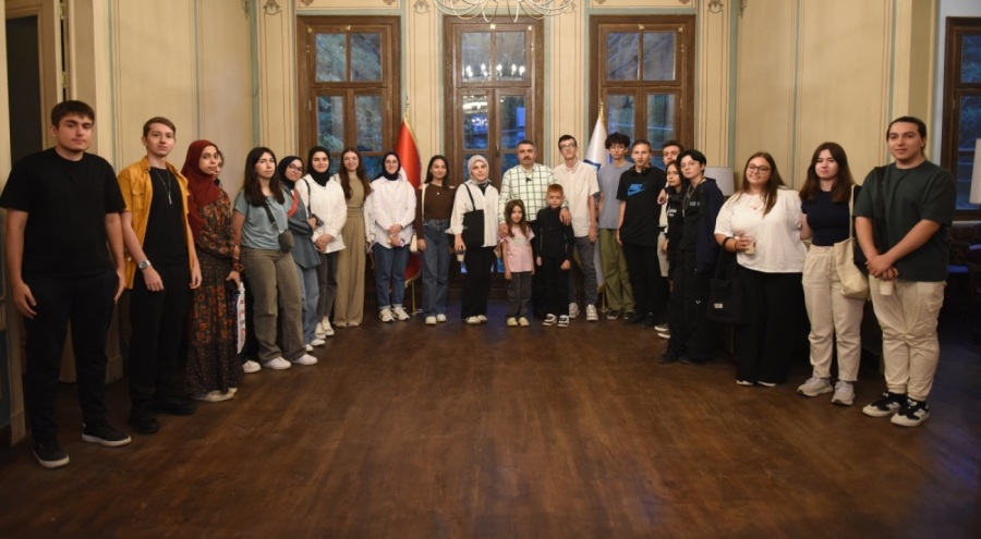 Yıldırım Belediye Başkanı Yılmaz gençlerle buluştu