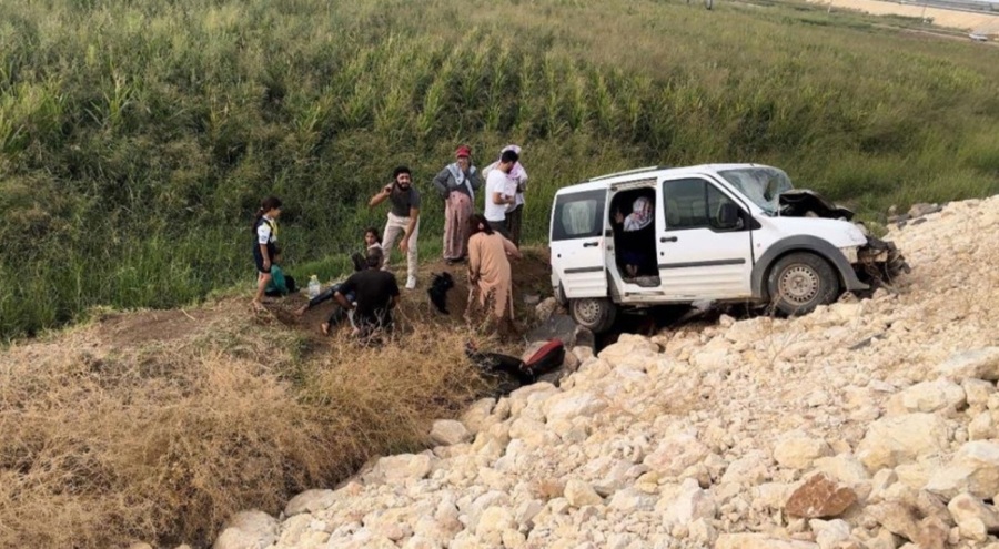 Düğün yolunda feci kaza: Ölü ve yaralılar var