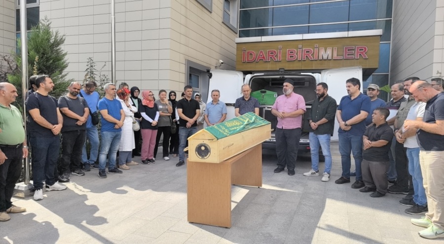 Bursa'da yıllarca görev yaptığı hastanede vefat eden doktora son veda