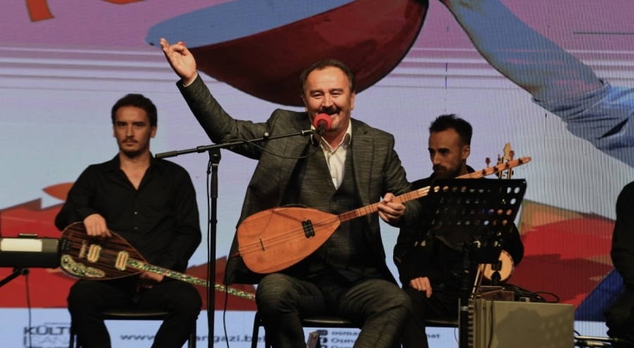 Osmangazi Belediyesi'nin 'Güz Konseri'ne yoğun ilgi