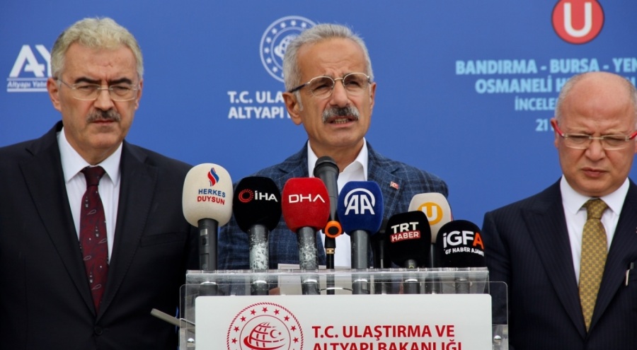 Ulaştırma ve Altyapı Bakanı Uraloğlu: "Ankara-Bursa Hızlı Tren hattı 2025 yılında tamamlanacak"
