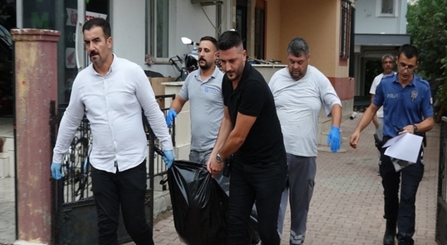 Rusya'ya gidip gelen kadın kocasını ölü buldu