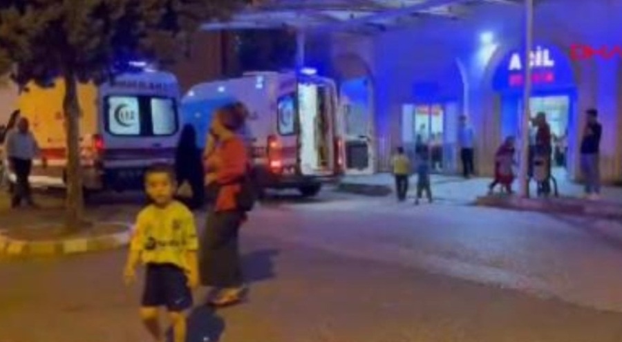 Turistleri taşıyan minibüs şarampole yuvarlandı: Yaralılar var!