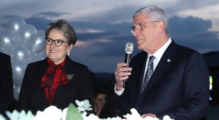 Müsavat Dervişoğlu ve Meral Akşener düğünde bir araya geldi