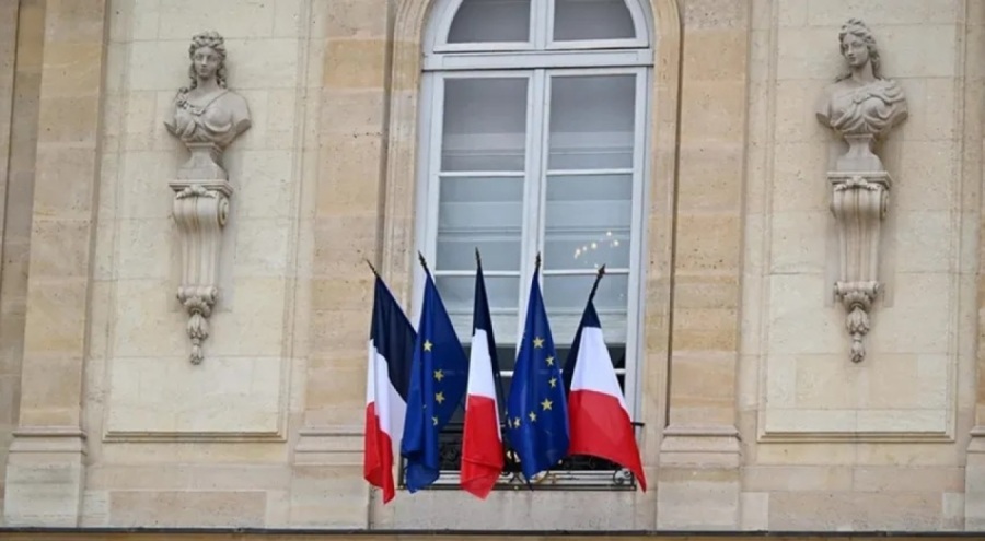 Fransa'da yeni hükümet kuruldu