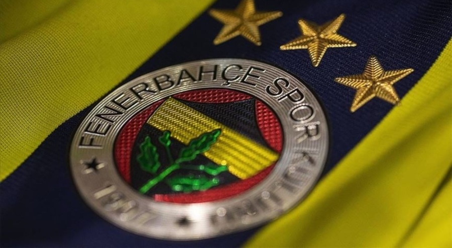 Fenerbahçe: Başkanımız maçın devre arasında yönetim locasından ayrılmamıştır