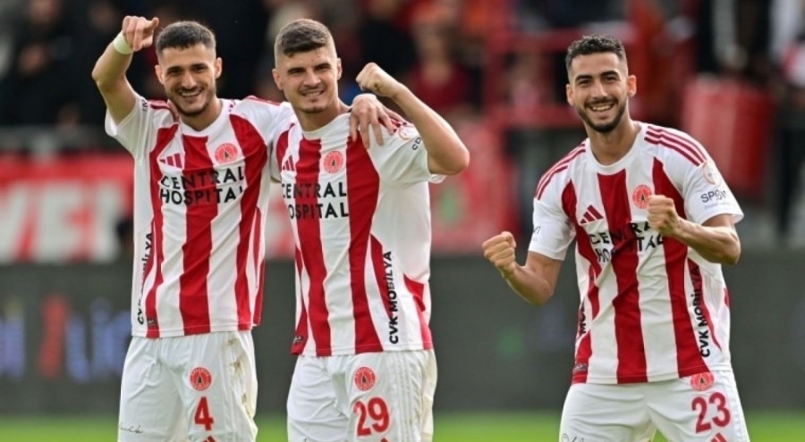 Ümraniyespor'un 2 haftalık hasreti 7 gollü maçla sonlandı