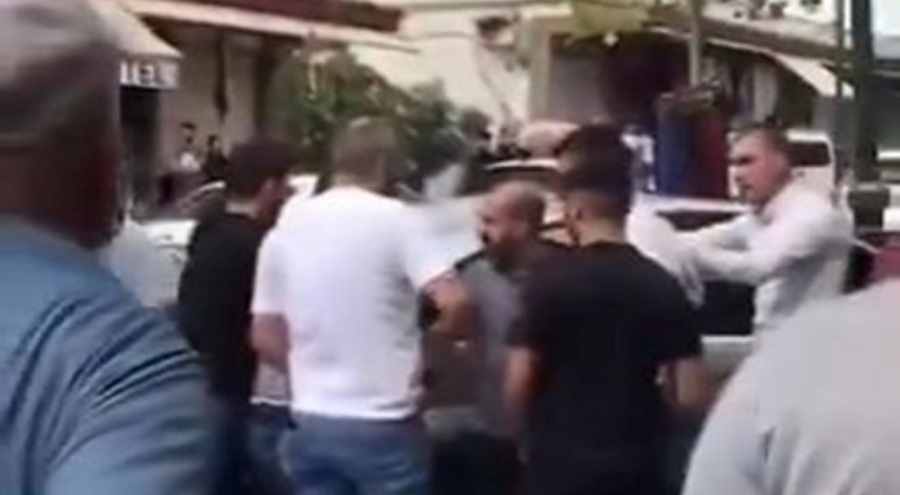 Cezaevi firarisini polisin elinden kaçırmaya çalıştılar! 2 polis yaralı
