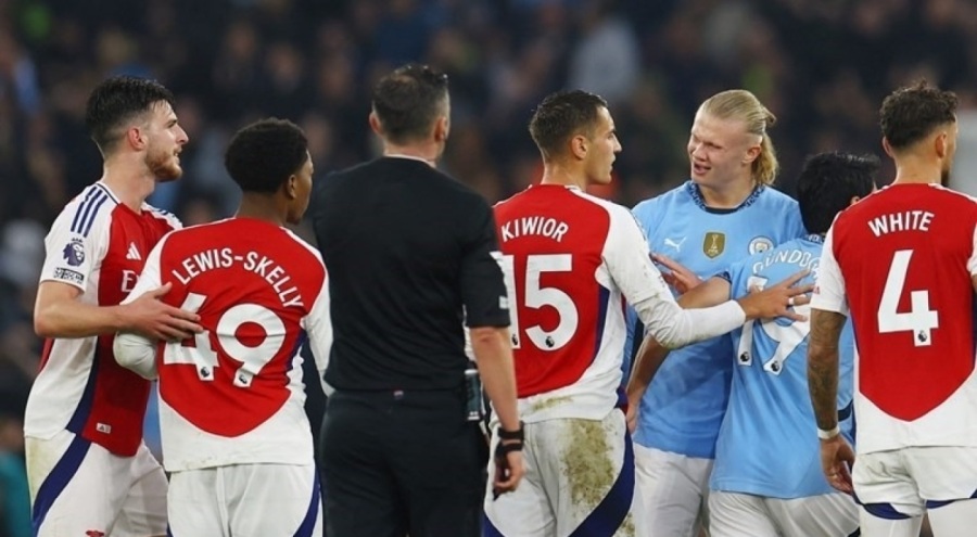 Manchester City, puanı uzatmalarda kurtardı