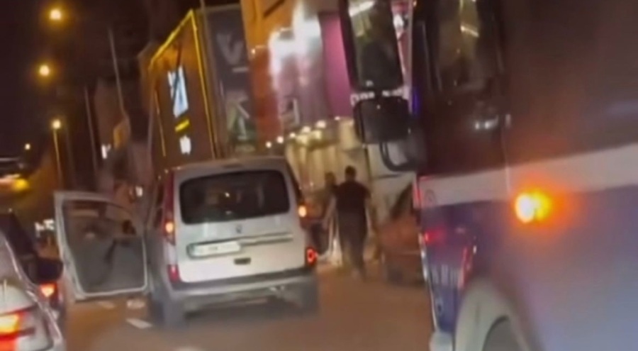 Bursa'da sürücüler arasında kavga!