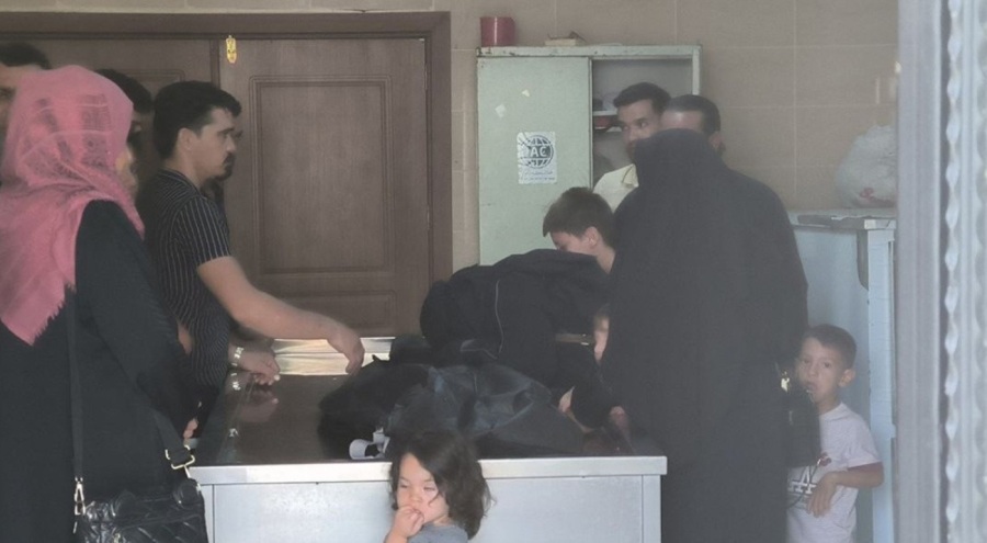 Gölette boğularak ölen 4 evladı için feryat eden acılı annenin son sarılışı!