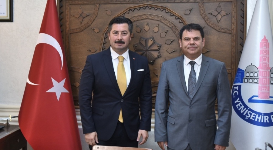 Yenişehir Belediyesi'nde Rıdvan Sağlık, İdari Başkan Yardımcılığına atandı