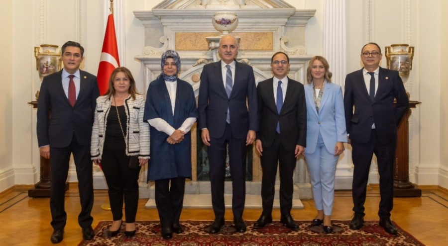 Numan Kurtulmuş, Moskova Büyükelçiliği'ni ziyaret etti