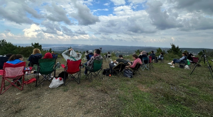 Bursalı fotoğrafçı davet etti, yüzlerce kişi kuş gözlem etkinliğinde buluştu