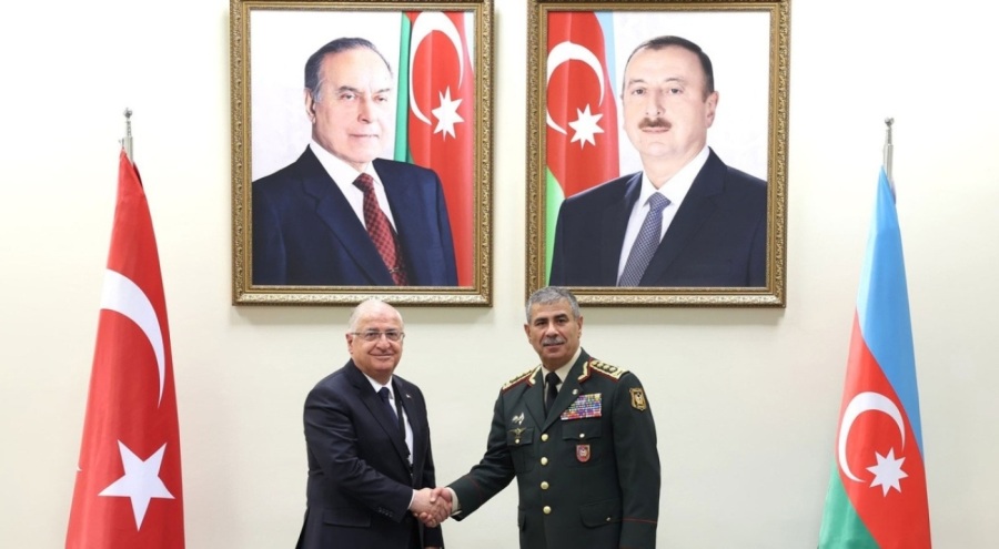 Milli Savunma Bakanı Güler Azerbaycanlı mevkidaşıyla bir araya geldi