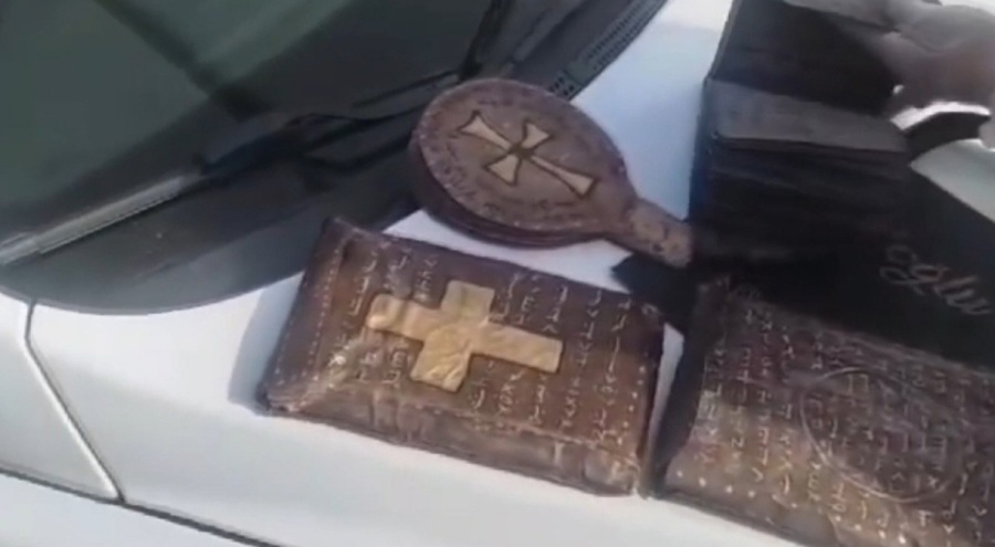 Yaklaşık 10 milyon TL değerinde kitap bulundu!