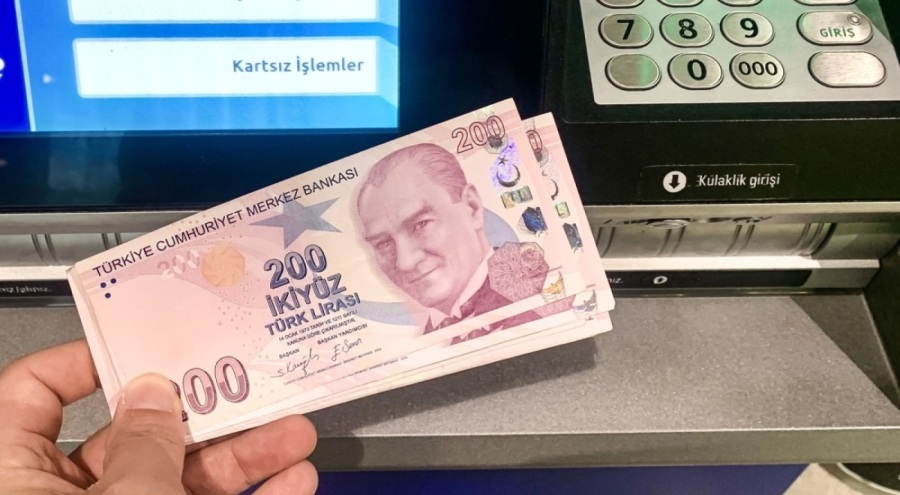 81 ildeki ATM'ler hakkında flaş iddia: Bankalar para çekmeye izin vermiyor