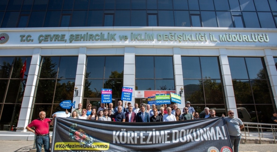 Gemlik'te derin deniz deşarj kapasite artırımına karşı imza toplandı