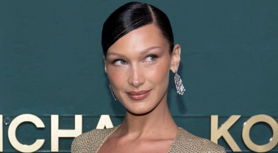 Bella Hadid 2 yıl sonra podyumlarda