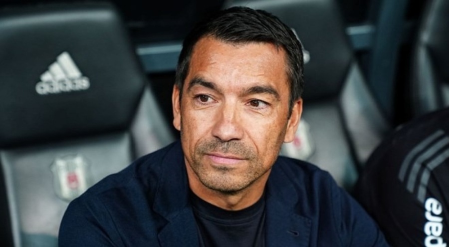 Giovanni van Bronckhorst: Ajax'a zor anlar yaşatacağız