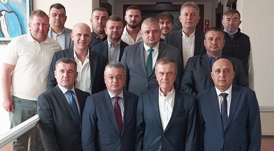 Bulgaristan 27 Ekim'de yapacağı büyük seçim öncesi Bursa'da nabız yokladı