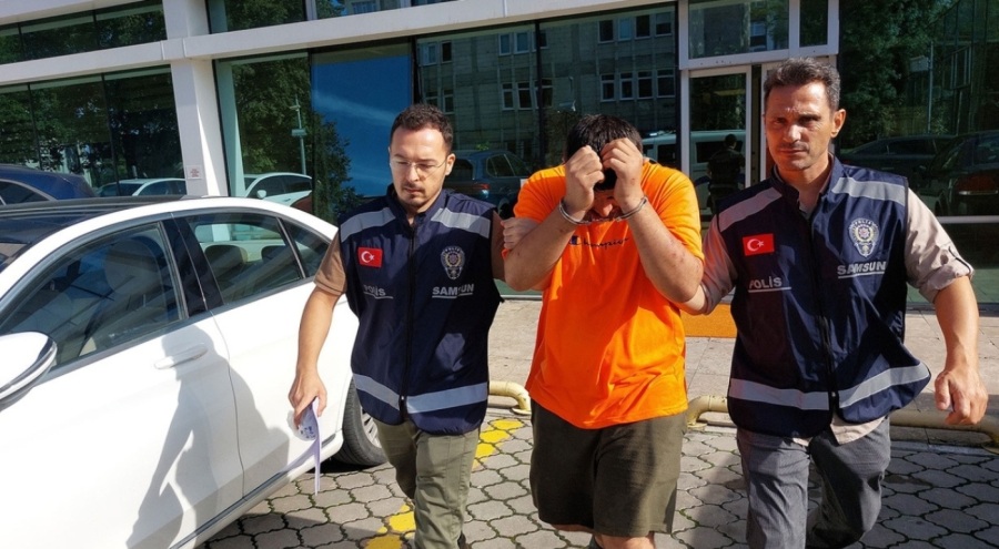 Kıskançlık bahanesiyle hamile eşini darp etti!