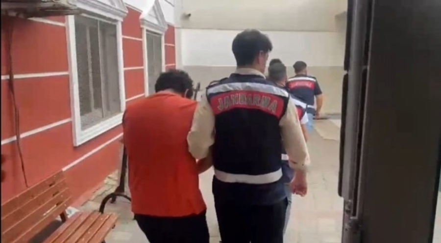 İnternet dolandırıcılarına operasyon: 10 şüpheli gözaltında