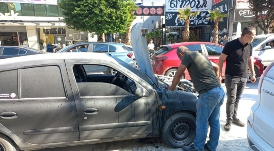 Seyir halindeki araçta yangın çıktı