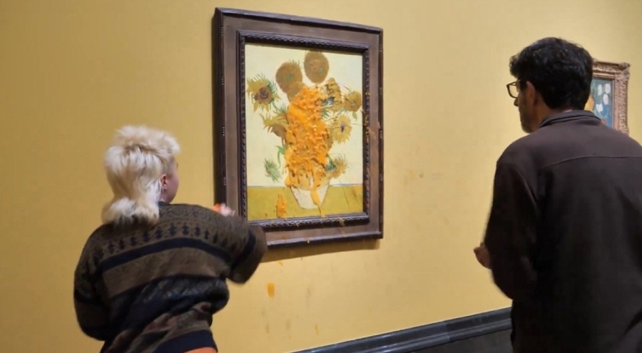 Van Gogh tablosuna "çorbalı" saldırı