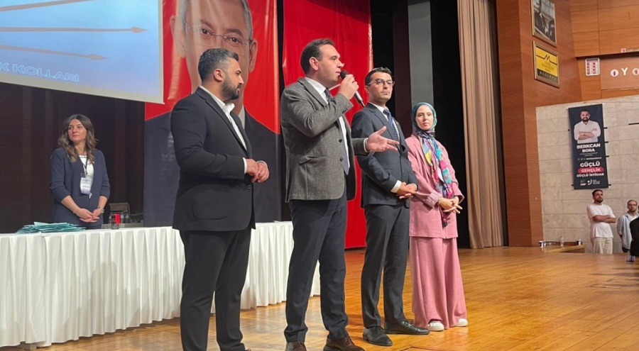 CHP Bursa İl Gençlik Kolları'nda yeni Başkan Berkcan Bora