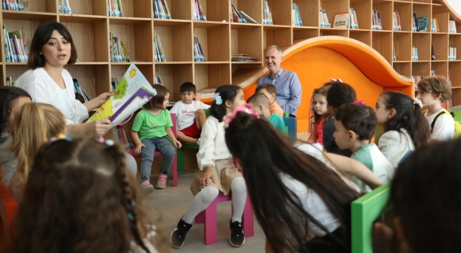 İnegöl'ün ilk çocuk kütüphanesinde masal heyecanı