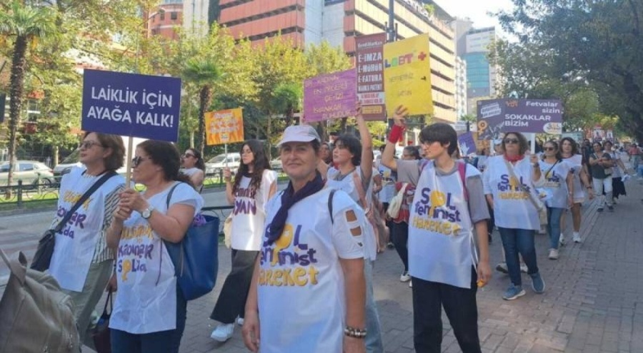 SOL Feminist Hareket, Bursa'da "Laiklik Mitingi" düzenledi