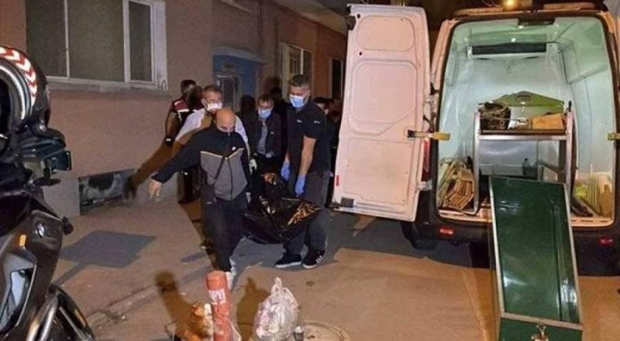 Çöp dolu evde cansız bedeni bulundu!