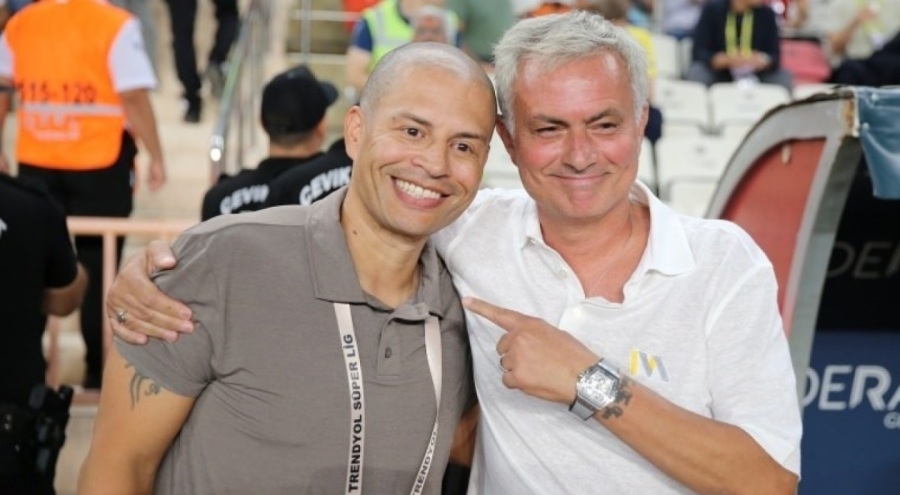 Alex de Souza'dan Jose Mourinho paylaşımı