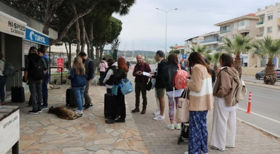 Çeşme'de "Kapıda vize" uygulaması 2 gün durduruluyor!