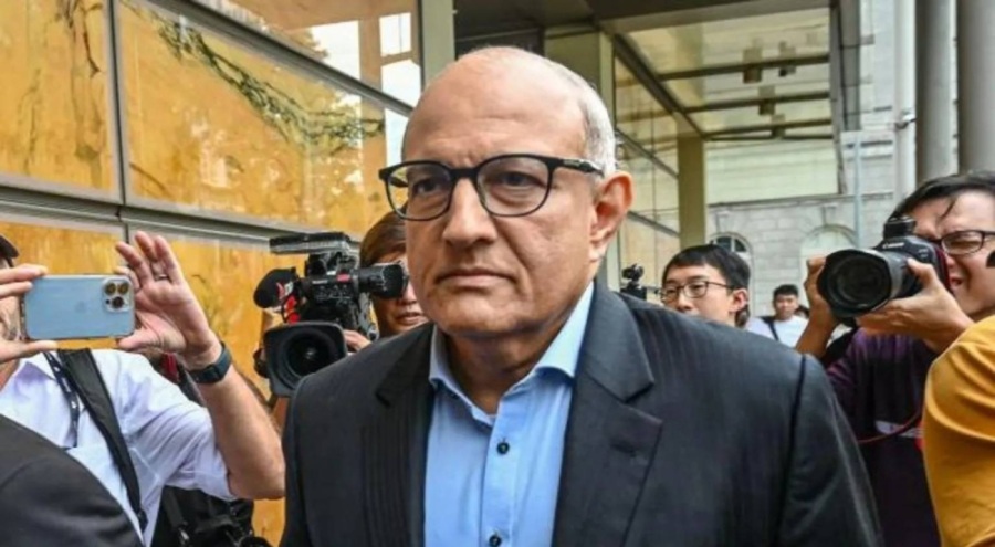 Singapur'da yolsuzlukla suçlanan bakan hapis cezasına çarptırıldı