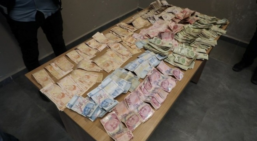 Akılalmaz olay! Üzerinden 12 bin 980 TL çıkan dilencinin 9 bin TL devlet yardımı aldığı ortaya çıktı