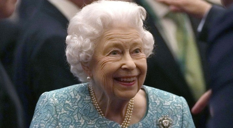 Johnson'dan, "Kraliçe II. Elizabeth kemik kanseriydi" iddiası