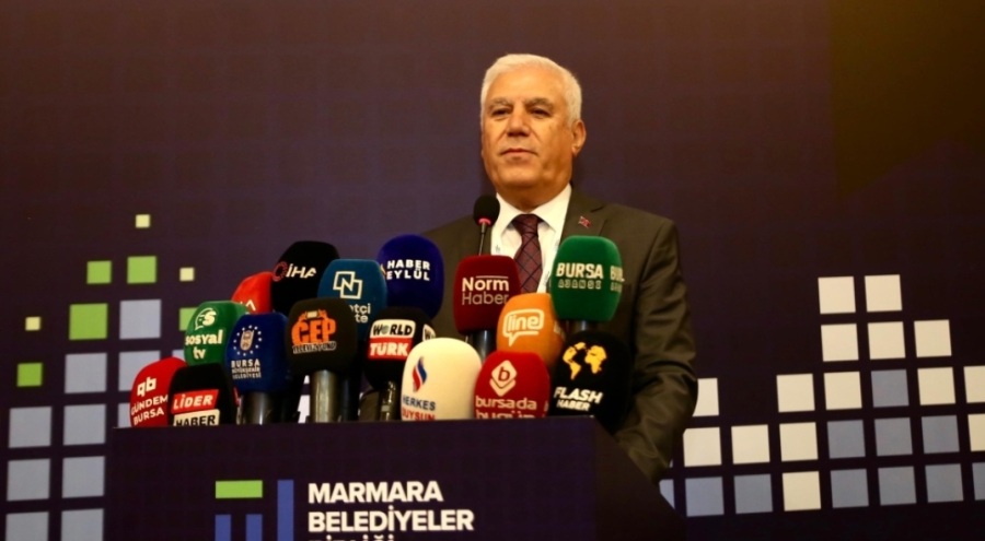 Başkan Bozbey'den 'devasa kesinti' açıklaması: "Bursa halkını zor duruma düşürmektedir"